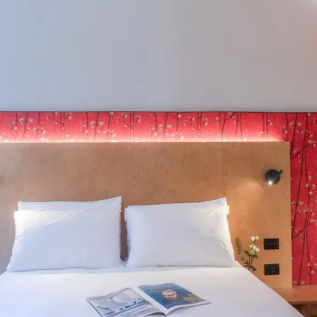 Hotel Casa W 3*