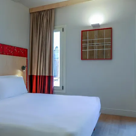 Otel Casa W 3*